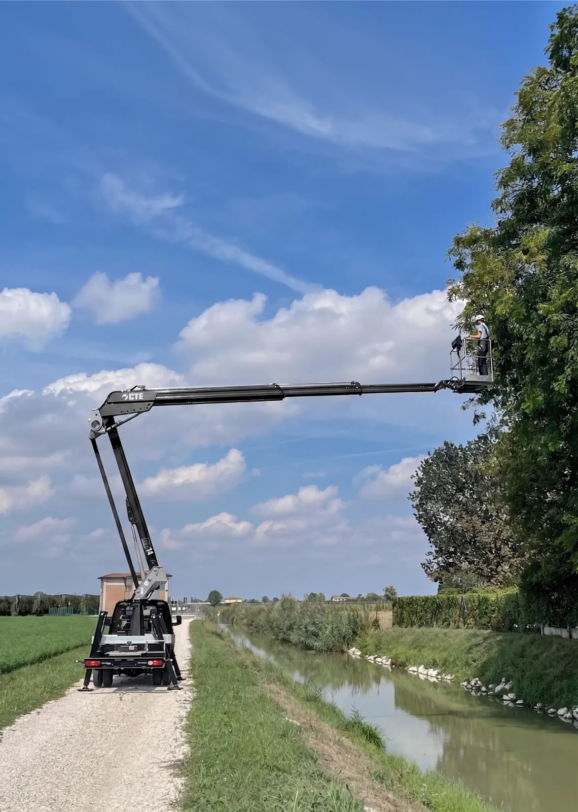 Nacelle articulée AZ 14 PICK-UP