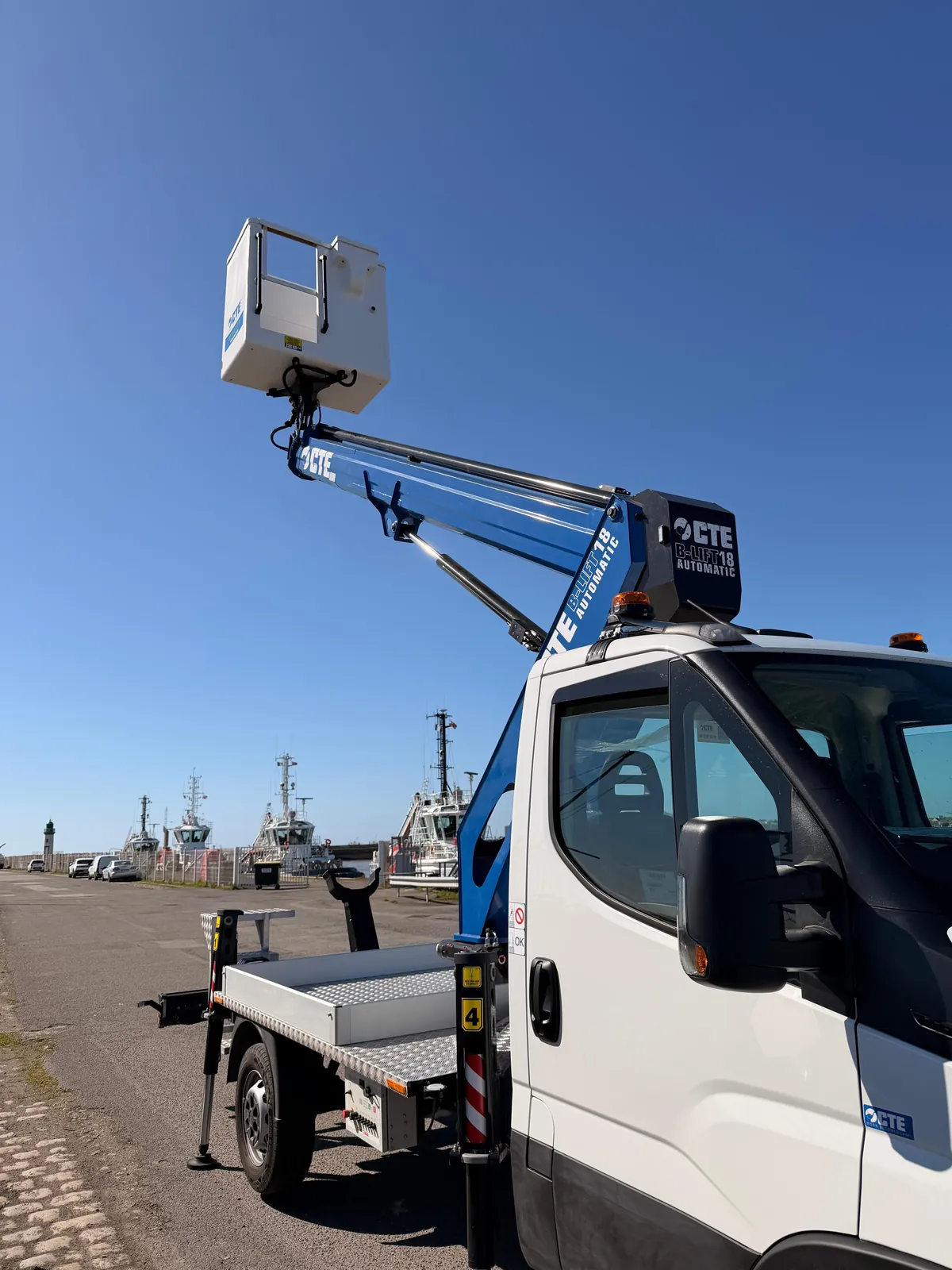 Nacelle télescopique B-LIFT 18, vue 2