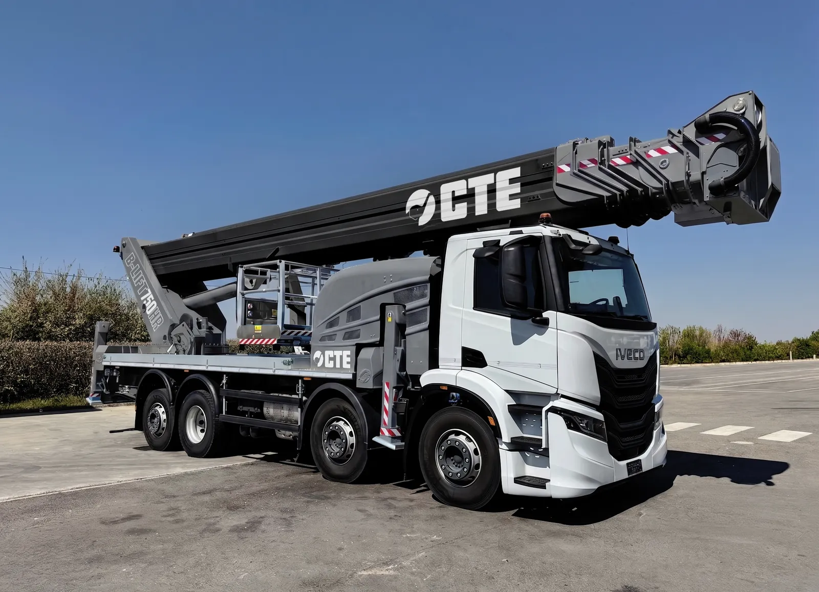 Nacelle télescopique grande hauteur B-LIFT 750 HR