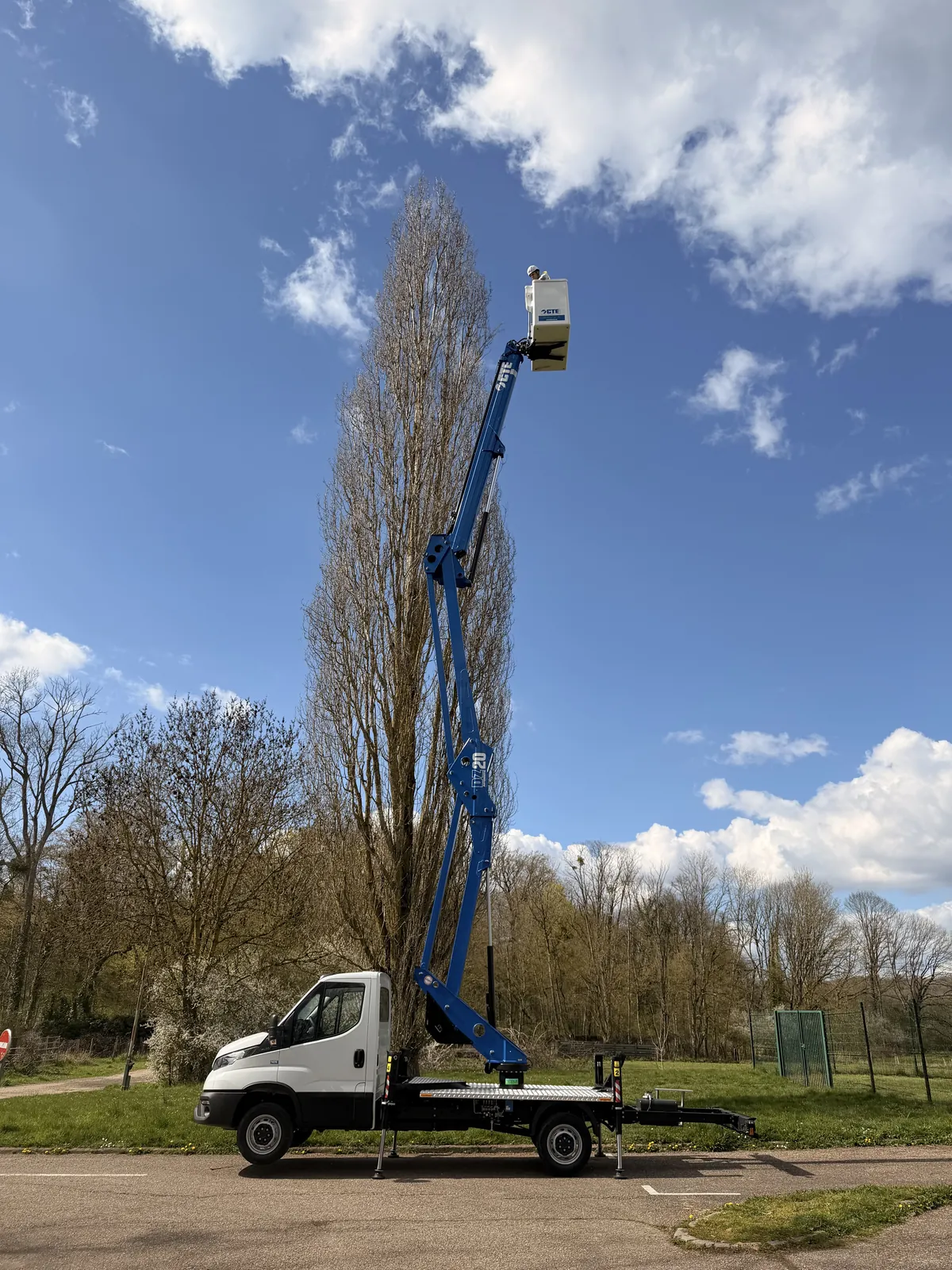 Nacelle articulée DZ 20, vue 4